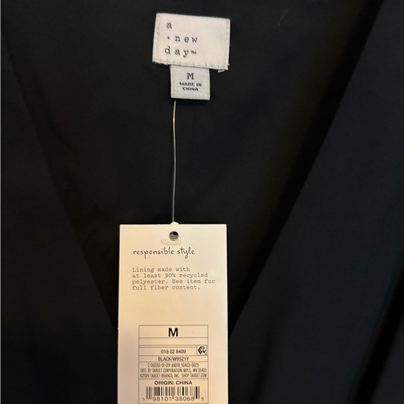 a new day Black Sleeveless Vest - Picture 2 of 8